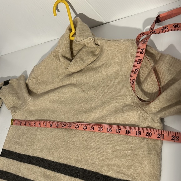 Michael Kors Large Sweater - Picture 6 of 12